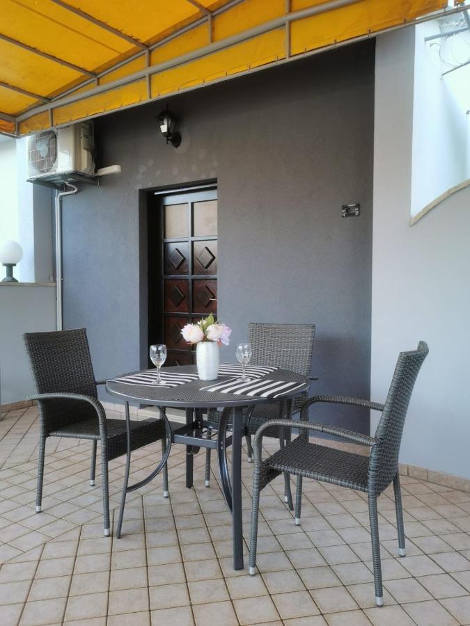 Apartments K&D Pula Exterior photo