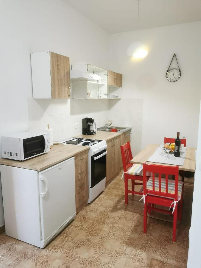 Apartments K&D Pula Exterior photo